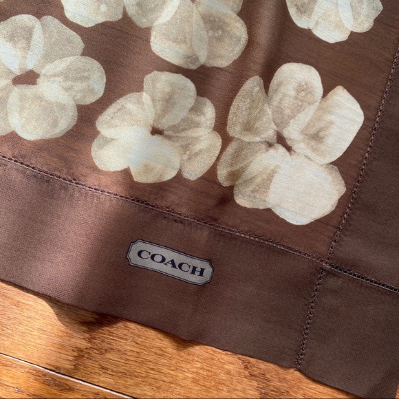 Coach Scarf Made in Italy (brown) - Picture 4 of 6